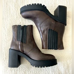 FREE PEOPLE // James Chelsea Boot
